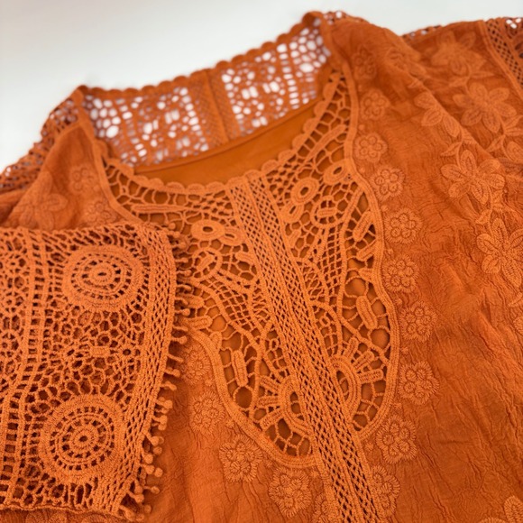 ONE WORLD Tops - One World Rust Orange Crochet Lace Floral Top M Boho Boxy Crop Oversized Qauzy